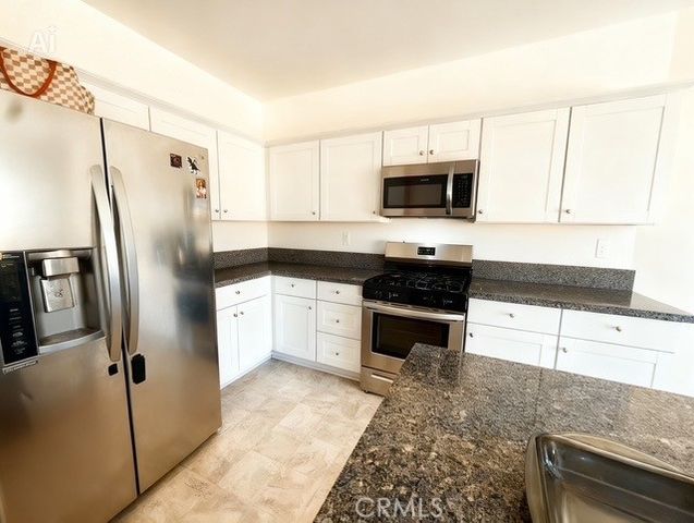 14102 Chapman, Hesperia, CA 92344