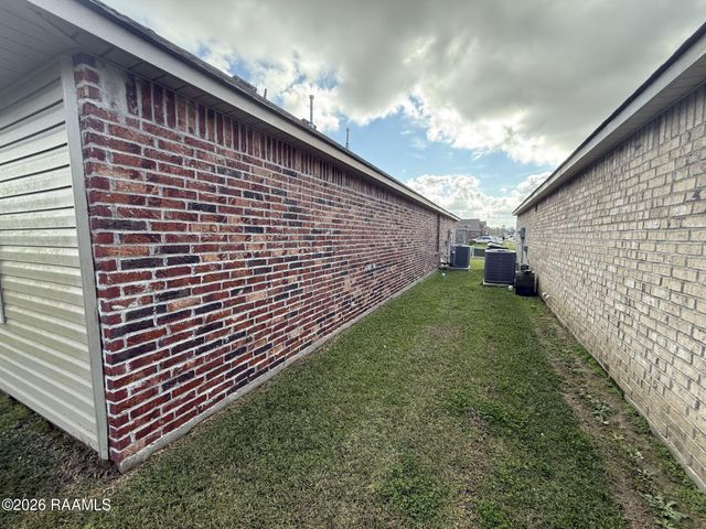 109 Hartwood Court, Duson, LA 70529