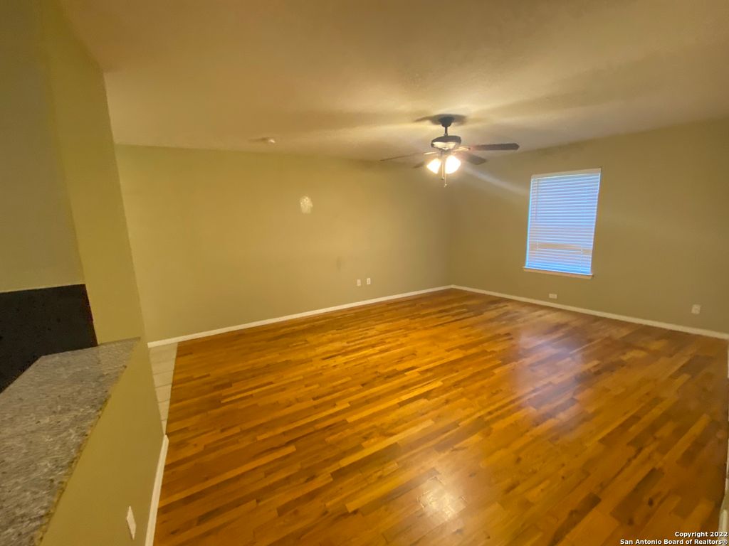 211 Natalen Ave Apt 204, San Antonio, TX 78209