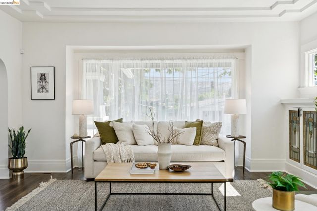 3631 Lyon Ave, Oakland, CA 94601