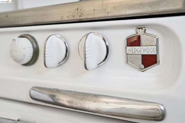 3631 Lyon Ave, Oakland, CA 94601