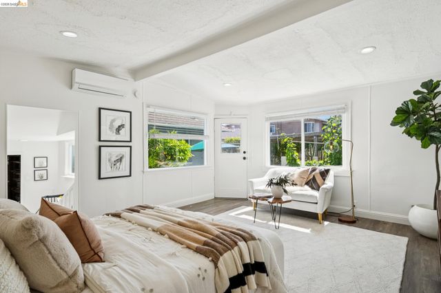 3631 Lyon Ave, Oakland, CA 94601