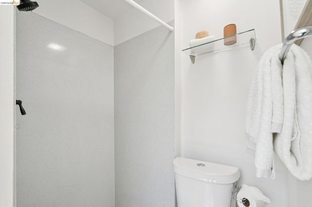 3631 Lyon Ave, Oakland, CA 94601