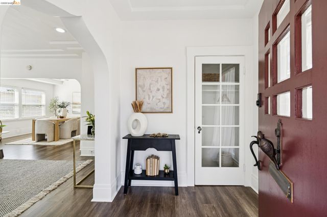 3631 Lyon Ave, Oakland, CA 94601