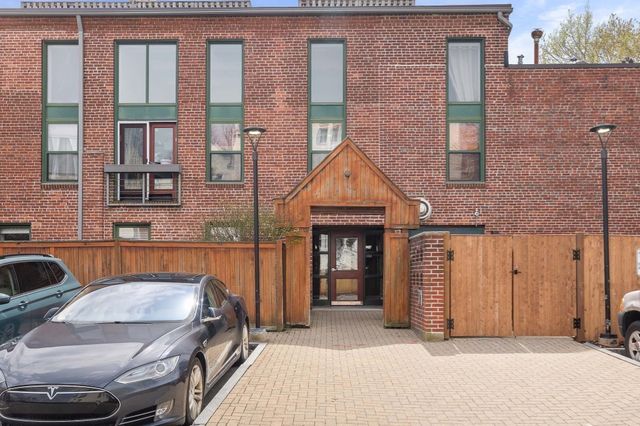 71 Fulkerson Street 309, Cambridge, MA 02141