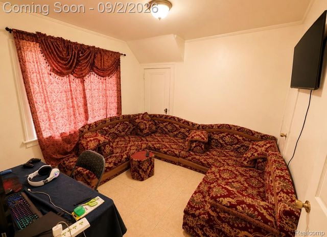 7521 Steadman Street, Dearborn, MI 48126