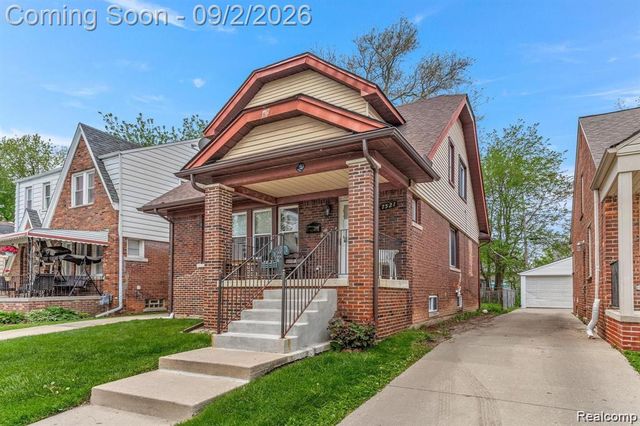 7521 Steadman Street, Dearborn, MI 48126