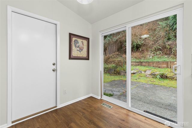 815 NE 200th Street, Shoreline, WA 98155