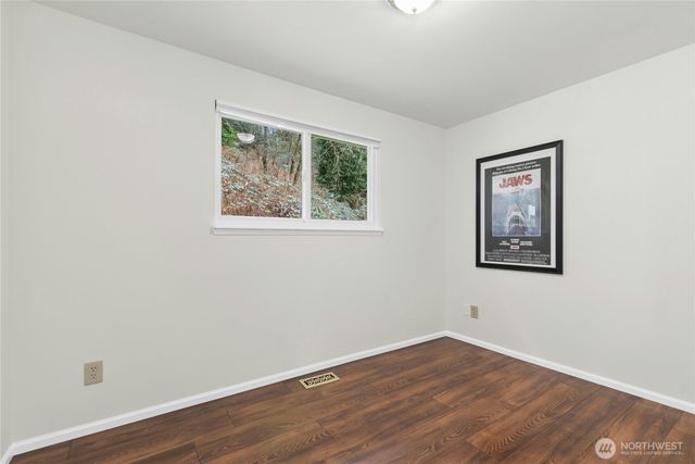 815 NE 200th Street, Shoreline, WA 98155