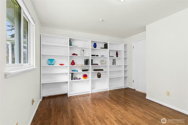 815 NE 200th Street, Shoreline, WA 98155