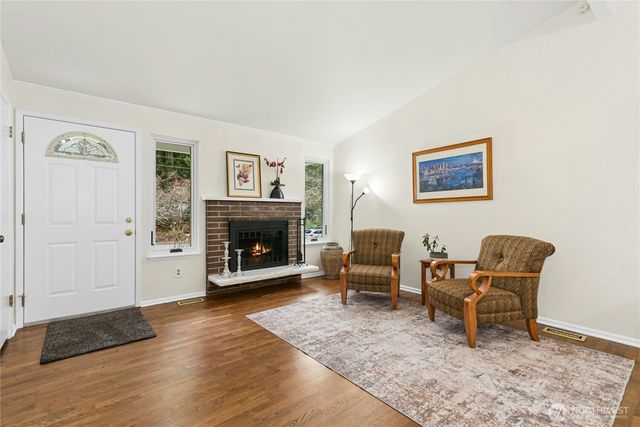 815 NE 200th Street, Shoreline, WA 98155