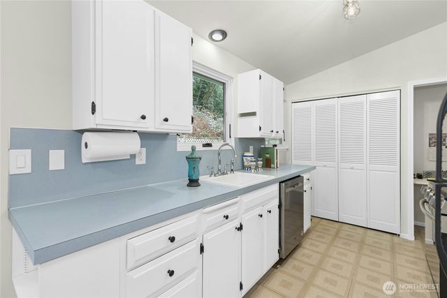 815 NE 200th Street, Shoreline, WA 98155