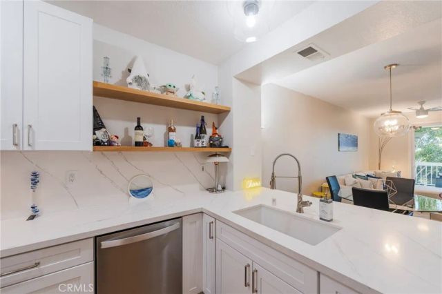 20371 Bluffside Circle 212, Huntington Beach, CA 92646