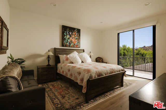23338 Park Colombo, Calabasas, CA 91302