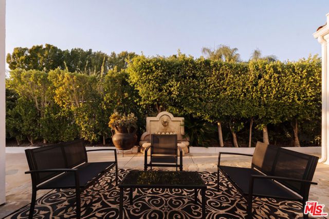 23338 Park Colombo, Calabasas, CA 91302