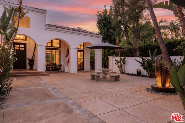 23338 Park Colombo, Calabasas, CA 91302
