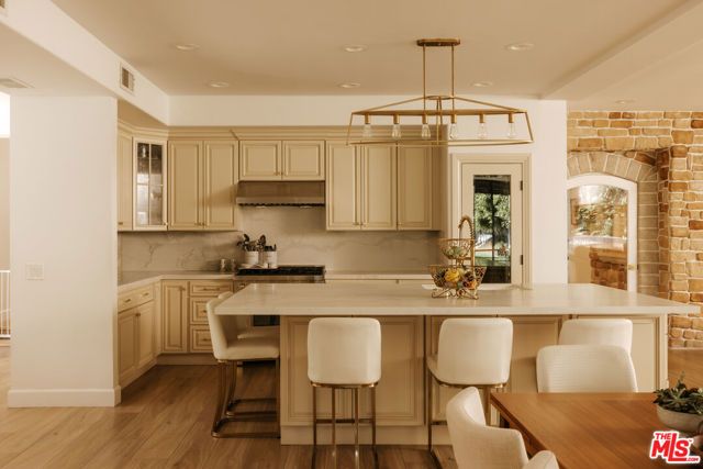 23338 Park Colombo, Calabasas, CA 91302