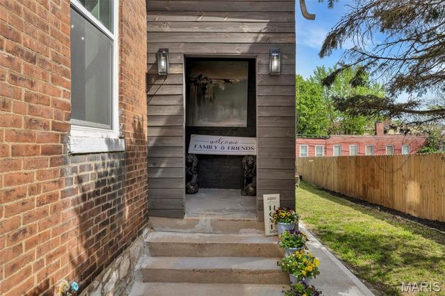 2913 Gasconade Street, St Louis, MO 63118