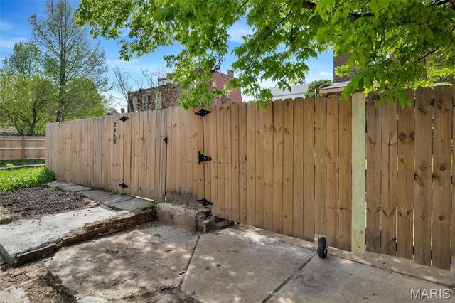 2913 Gasconade Street, St Louis, MO 63118