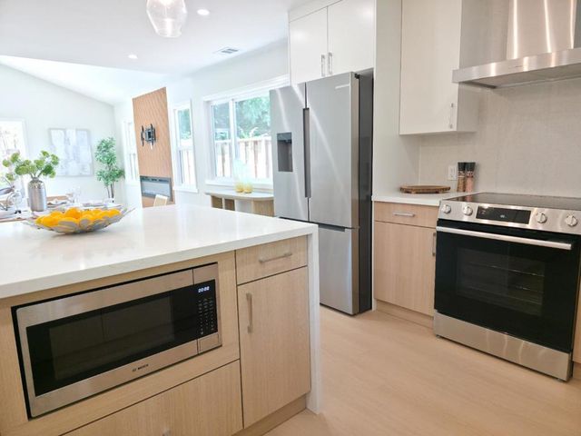 6746 Bollinger Road, San Jose, CA 95129