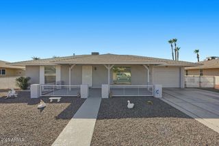9307 W ARROWHEAD Drive, Sun City, AZ 85351