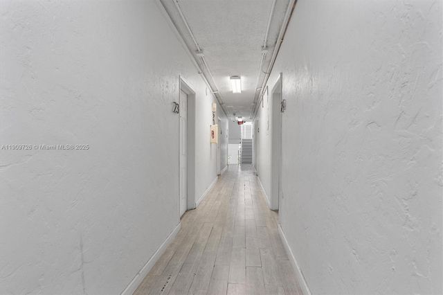 420 78th St, Miami Beach, FL 33141