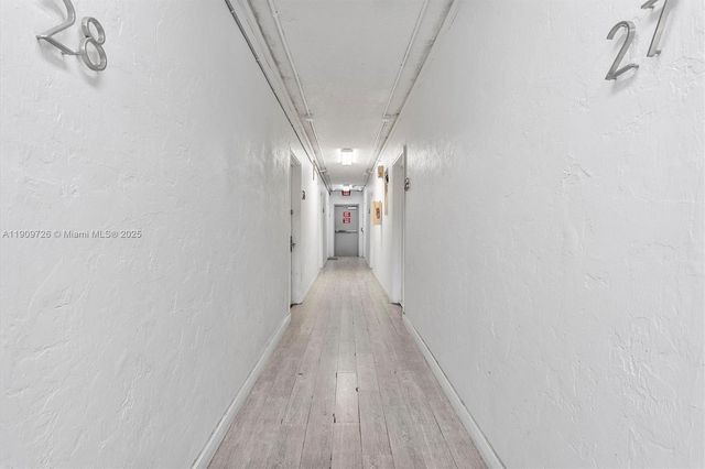 420 78th St, Miami Beach, FL 33141