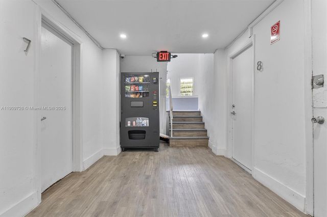 420 78th St, Miami Beach, FL 33141