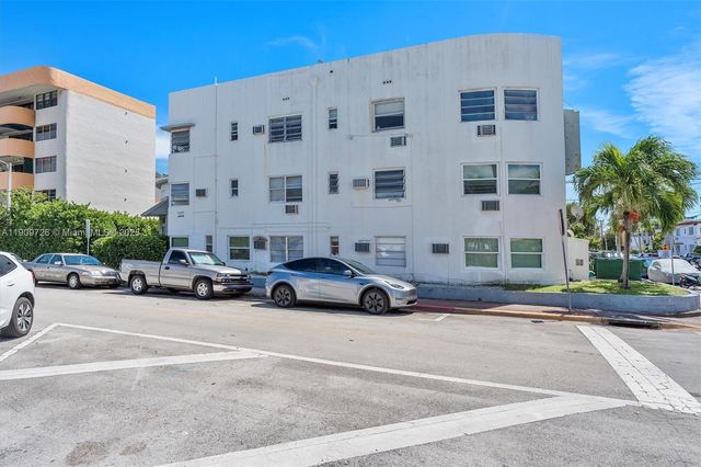 420 78th St, Miami Beach, FL 33141