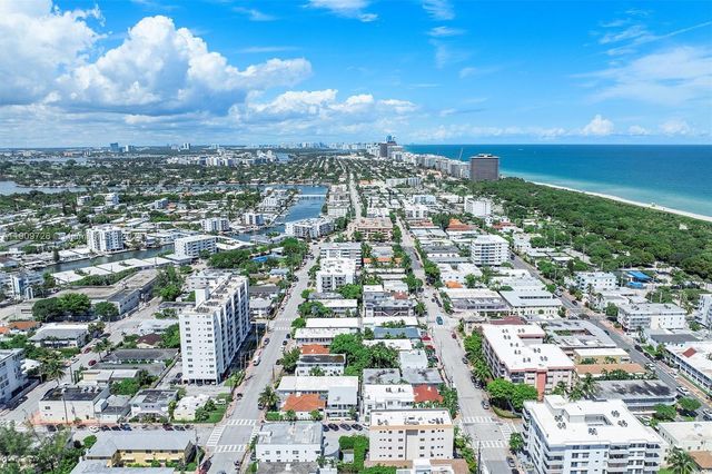 420 78th St, Miami Beach, FL 33141