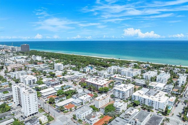 420 78th St, Miami Beach, FL 33141