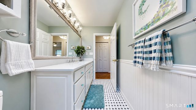 39 Wildemere Avenue, Milford, CT 06460