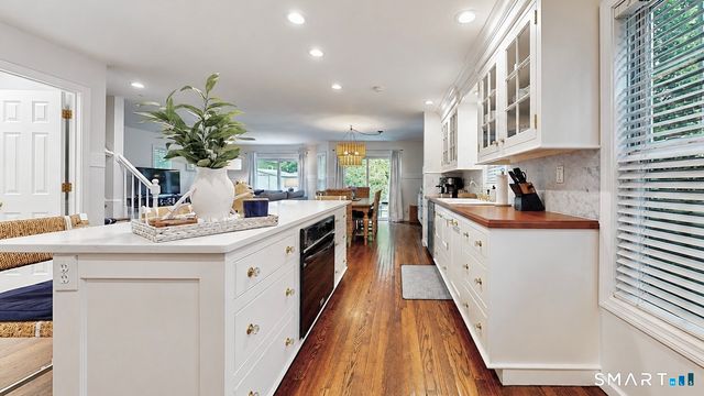39 Wildemere Avenue, Milford, CT 06460
