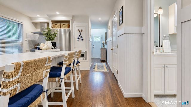 39 Wildemere Avenue, Milford, CT 06460