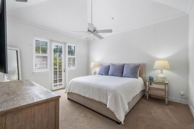 375 E Mallory Circle, Delray Beach, FL 33483