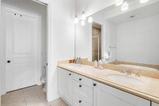 375 E Mallory Circle, Delray Beach, FL 33483