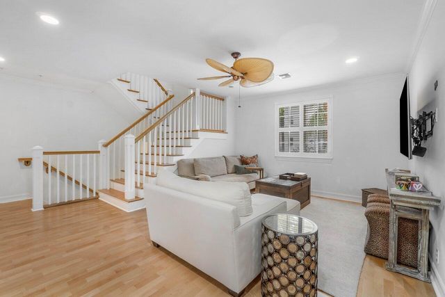 375 E Mallory Circle, Delray Beach, FL 33483