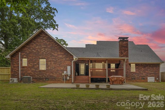 4403 Hubbard Road, Charlotte, NC 28269