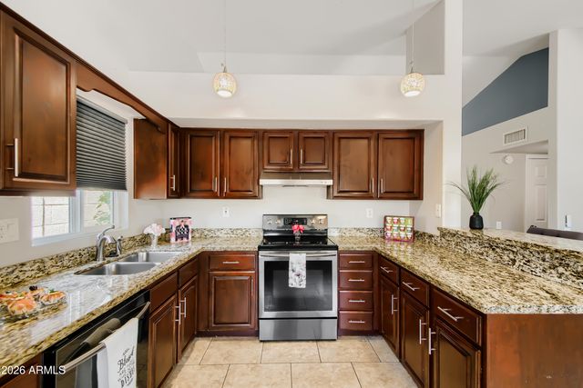 19432 N 3RD Avenue, Phoenix, AZ 85027