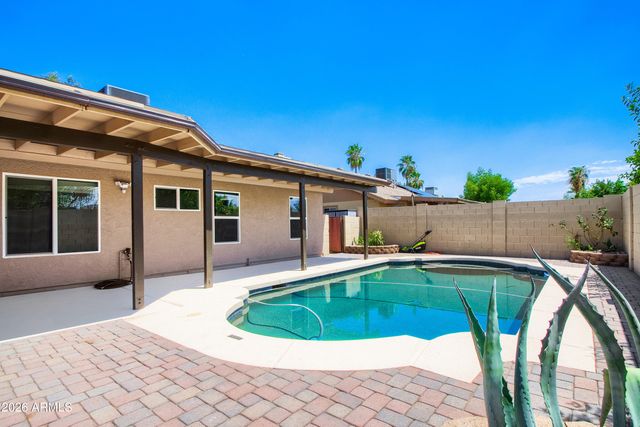 19432 N 3RD Avenue, Phoenix, AZ 85027