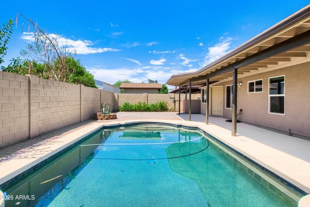 19432 N 3RD Avenue, Phoenix, AZ 85027
