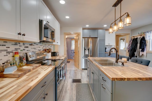 114 Highland Avenue, Richford, VT 05476