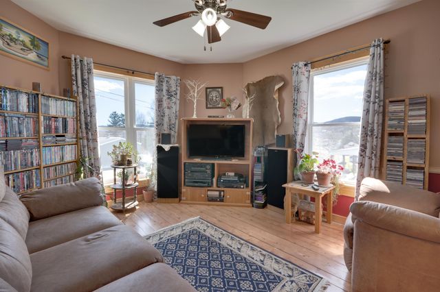 114 Highland Avenue, Richford, VT 05476