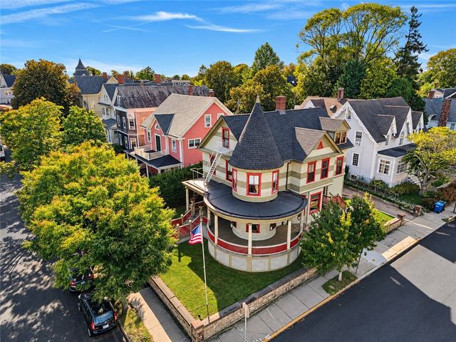 350 Broadway, Newport, RI 02840