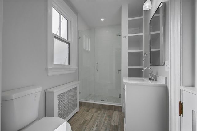 350 Broadway, Newport, RI 02840