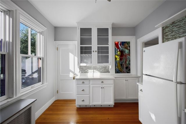 350 Broadway, Newport, RI 02840
