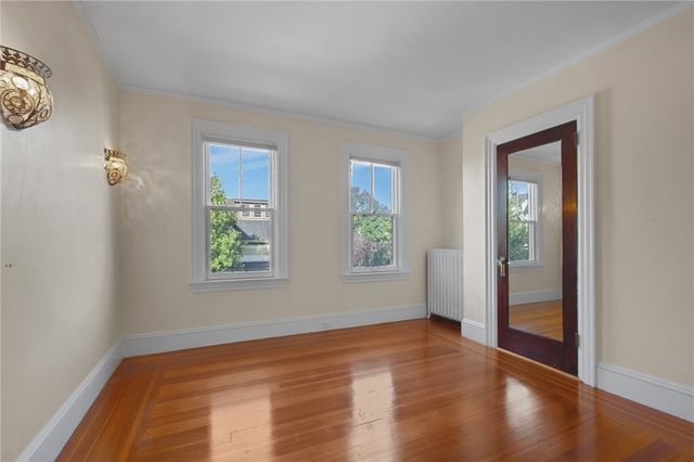 350 Broadway, Newport, RI 02840
