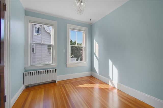 350 Broadway, Newport, RI 02840