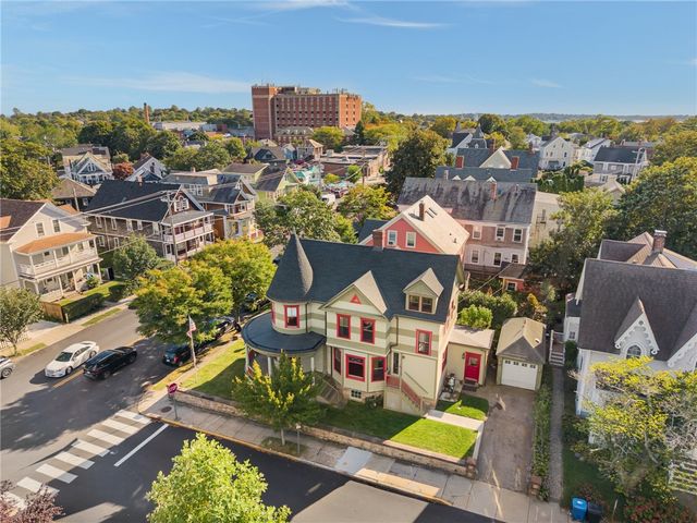 350 Broadway, Newport, RI 02840