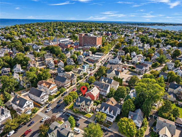 350 Broadway, Newport, RI 02840
